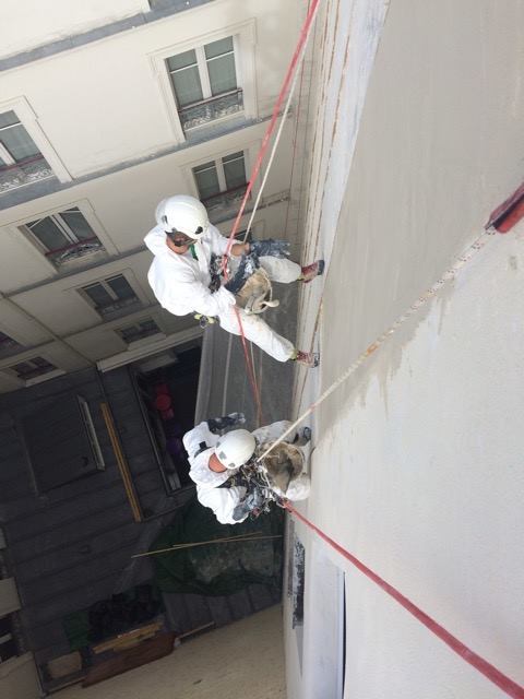 Travaux à la corde